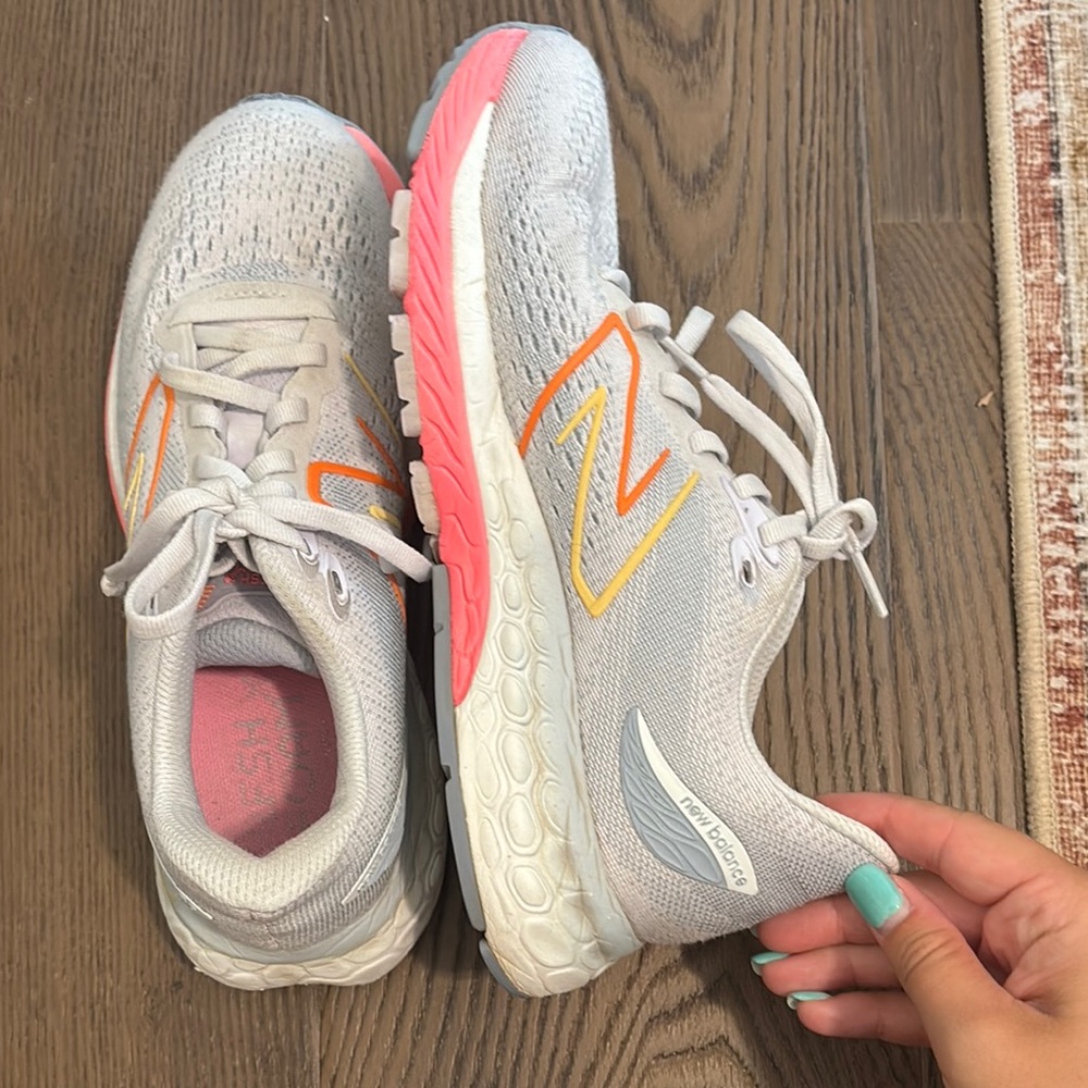 New Balance Gray and Pink Athletic Shoes with Breathable Mesh